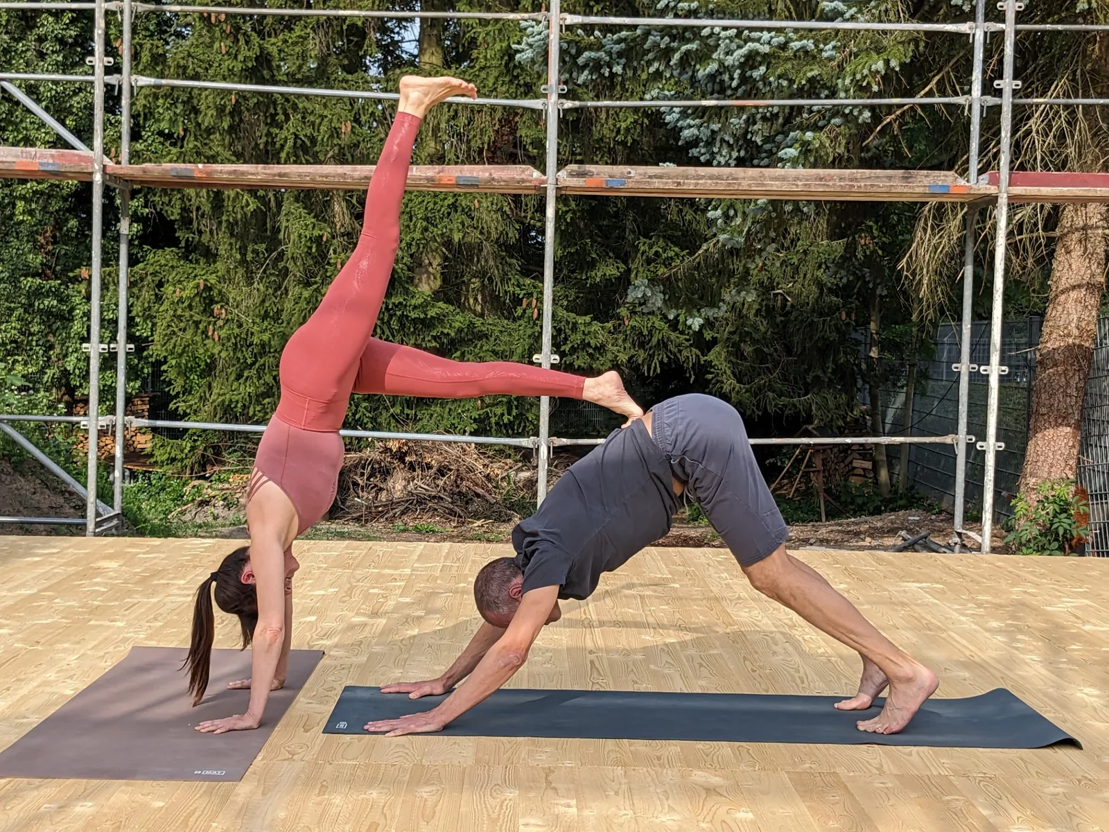 Helle, einladende Innenräume der Celebrate Yoga Shala